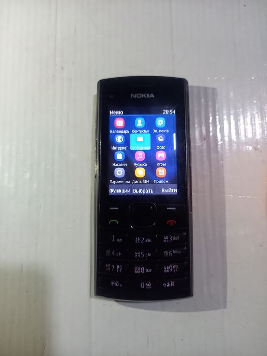 Nokia X2-02 Sotiladi
