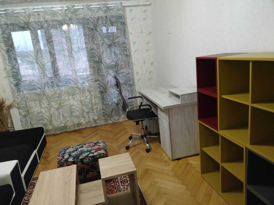 Apartament 2 camere de inchiriat
400 €