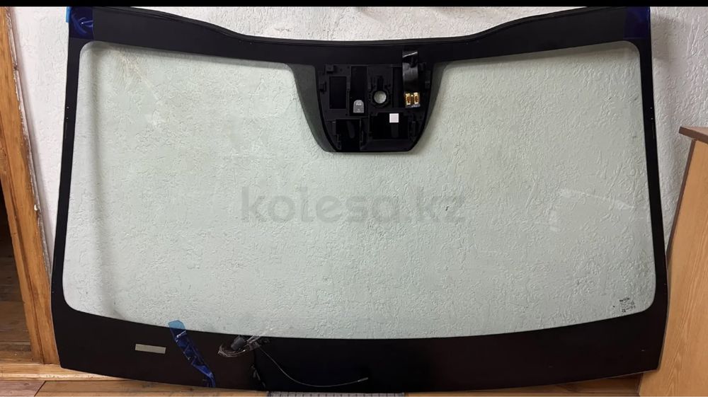 Лобовое стекло на KIA K5