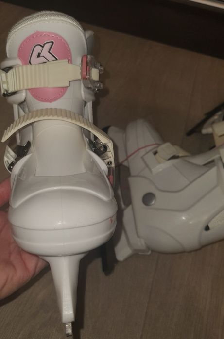 Продам коньки для мальчика и девочки