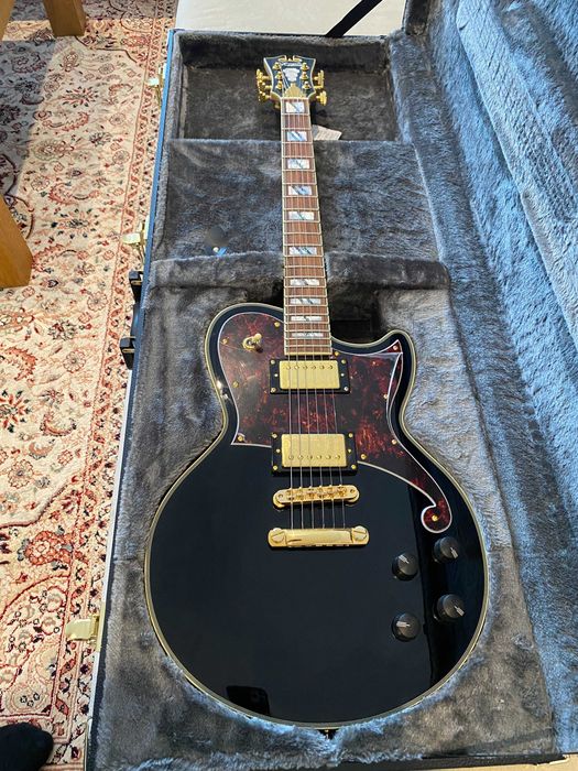 D'Angelico Deluxe Atlantic
