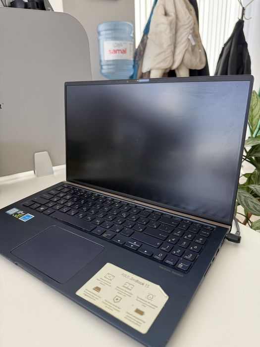 Продам Asus Zenbook 15