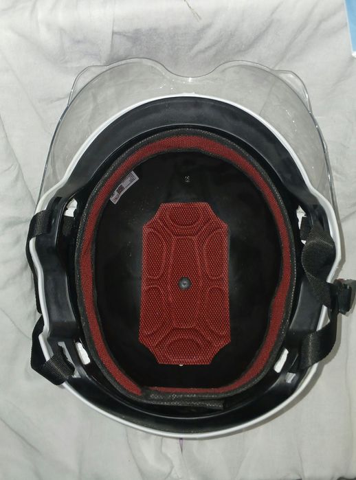 Шлем-каска для езды на мототранспортов и электроскутеров