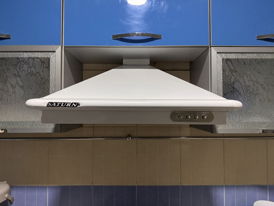 Продается готовая кухонная мебель