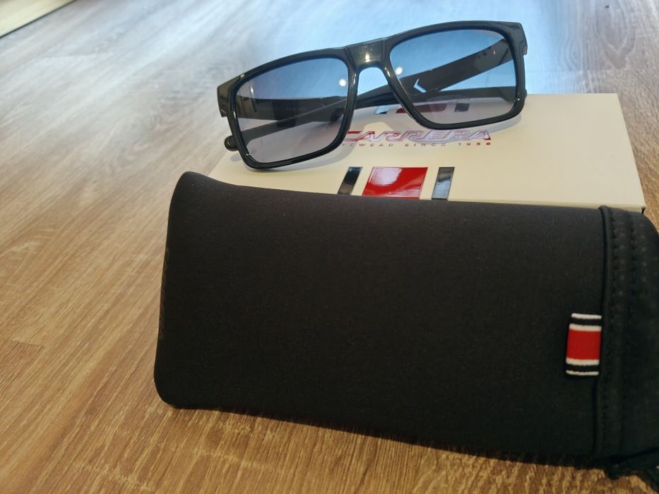 Оригинални слънчеви  очила Carrera Ducati