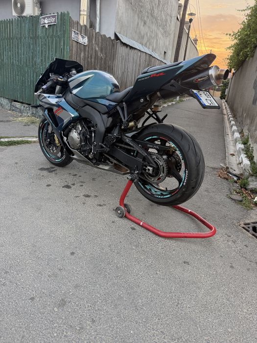Honda cbr 1000rr
