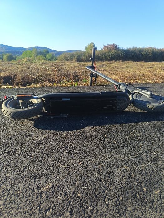 Vând trotineta electrica xiaomi