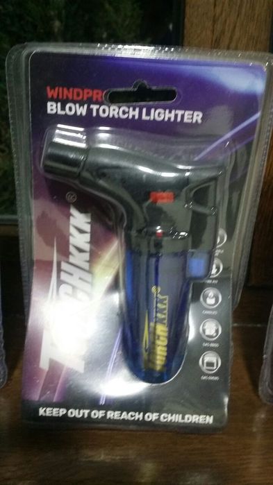 Турбо Зажигалка упаковкада