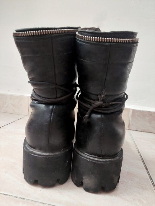 Vând ghete din piele naturala