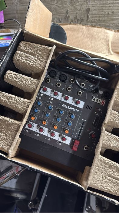 Qsc Rmx 4050/2450 ,Samson sxd7000 2 buc  (nu Dynacord/Rcf/FBT /JBL/cervin vega /Yamaha /HK Audio /Bose/Mackie/allen heath / crown /Harman Kardon )