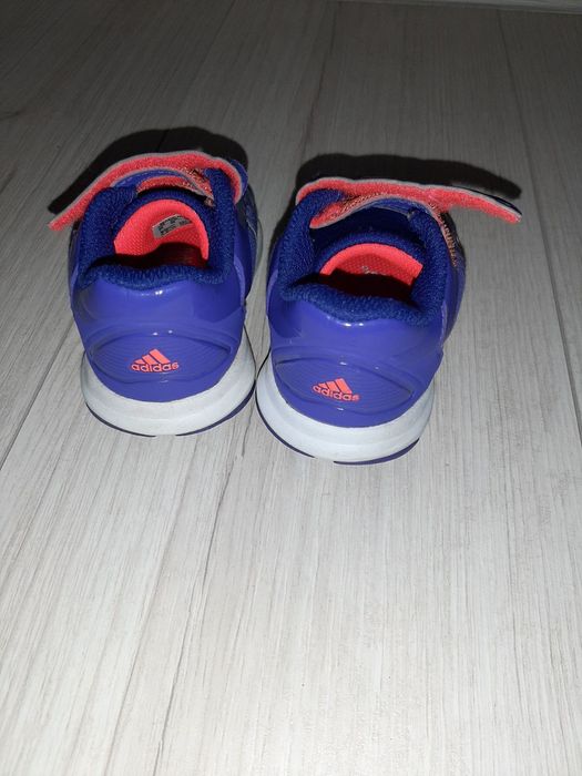 Маратонки и обувки 20 номер