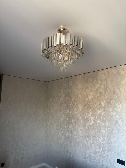 Продам люстру б/у.