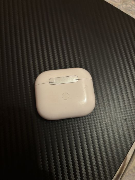 Продам Кейс Airpods Pro