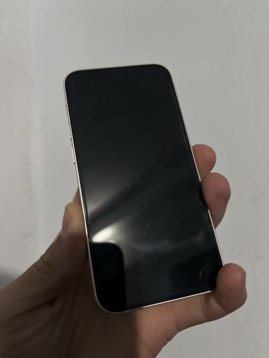 Обменяю айфон 12мини