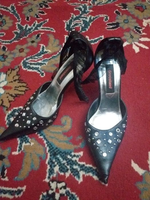 Продаётся шикарные Американские туфли.