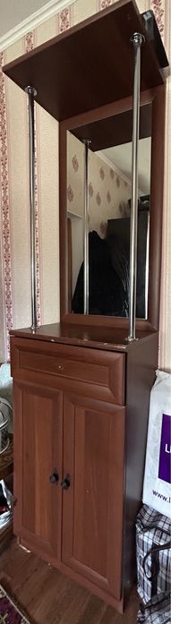Срочно!!!Продается прихожий шкаф