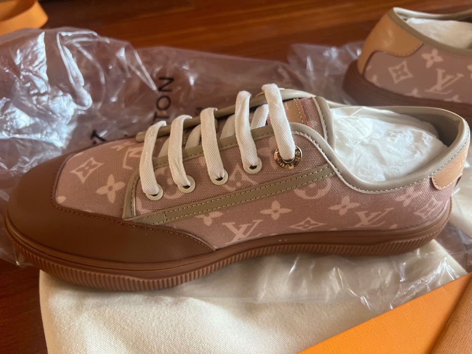 Louis Vuitton обувки