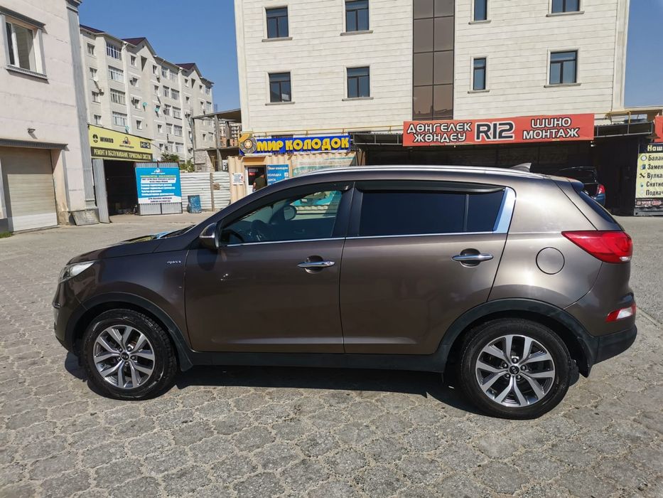 Продам автомобиль Kia Spirtage