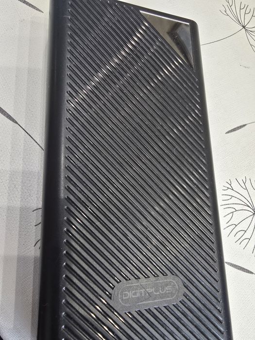 Външна батерия голяма