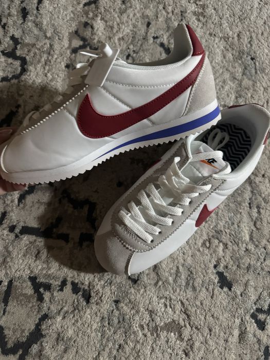 Продам кроссовки NIKE Cortez