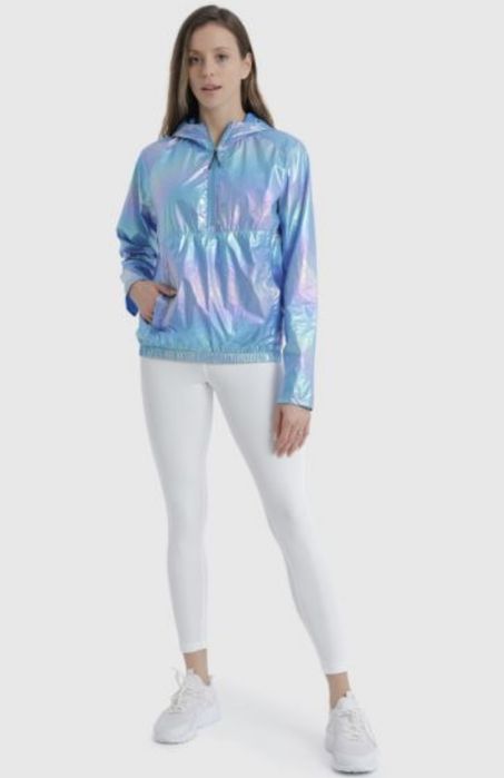 Дамска ветровка