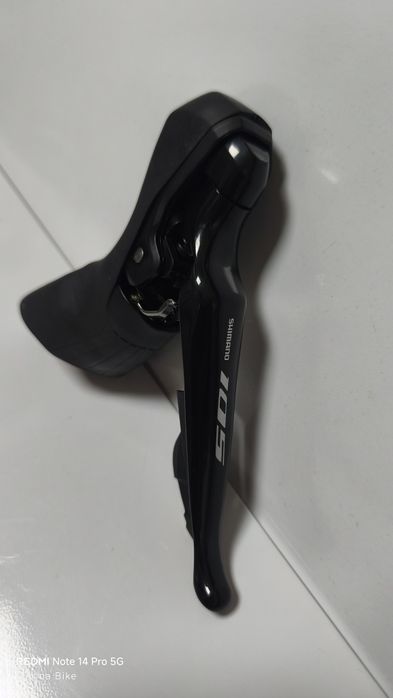 Лява хидравлична шосейна команда Shimano 105 R7020