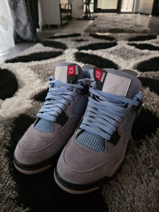 Jordan 4 university blue