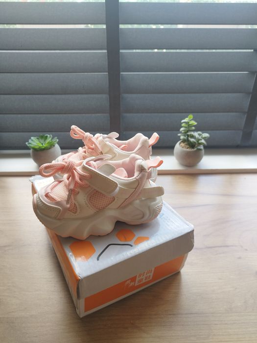 Детски маратонки за момиче 21 номер