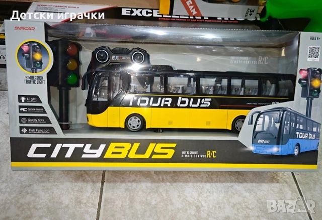 Автобус с дистанционно и светофар комплект, със светлини и звуци