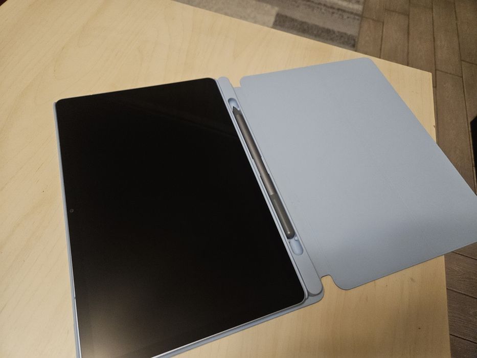 Lenovo Idea Tab 11" + Tab Pen + Husă Folio – Nouă, – 990 lei