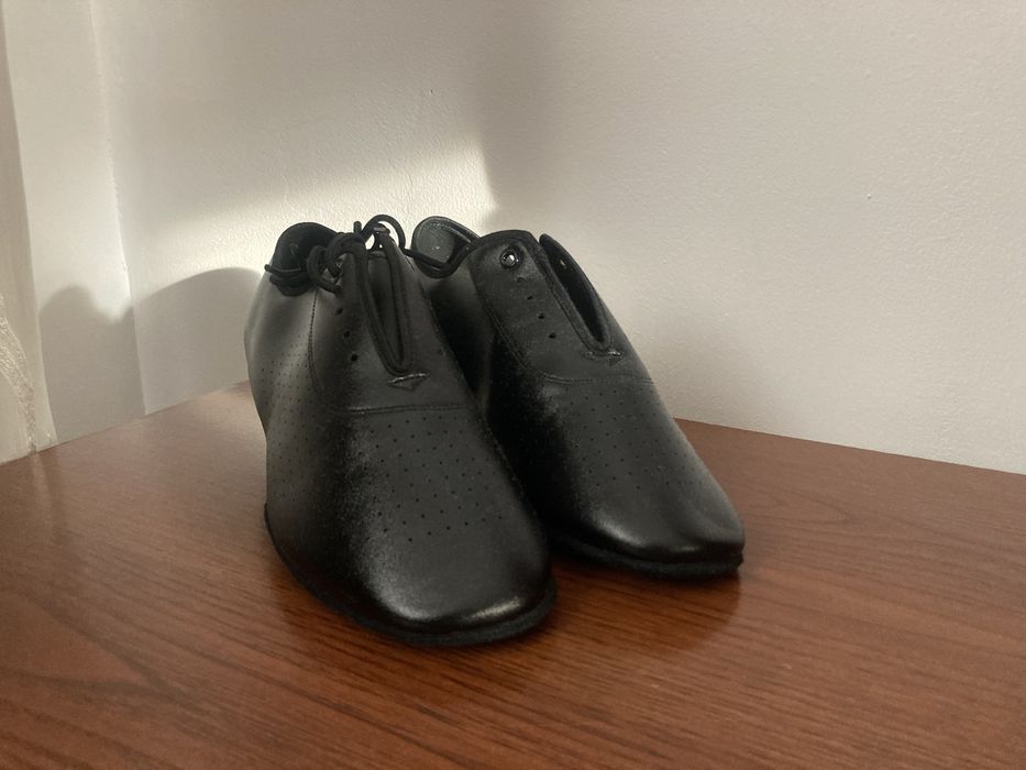 Pantofi dans sportiv latino