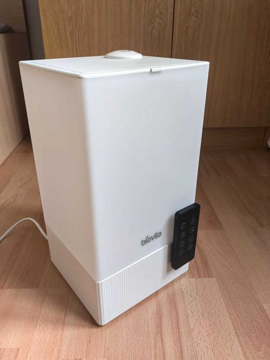 Umidificator BioVita RESPIRO, 7.8 L, vapori reci sau calzi, telecomandă, ionizare