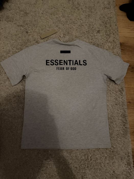 Tricou essentials