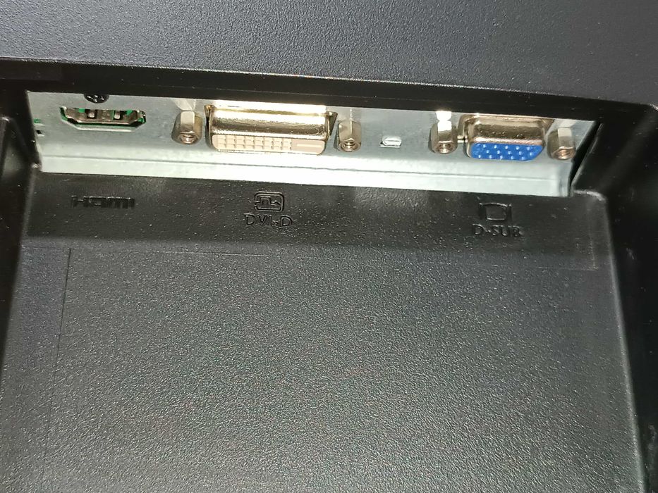 Продам монитор HP 24 Full-HD HDMI, VGA, DVI.