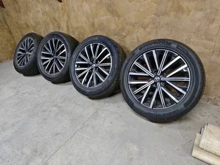 Резина с дисками на Чанган Юни-К