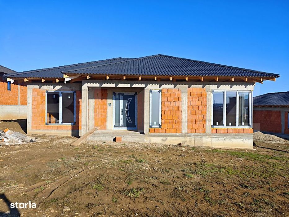 Casa moderna | 650 mp teren | Dublu front | Paleu | Langa Oradea