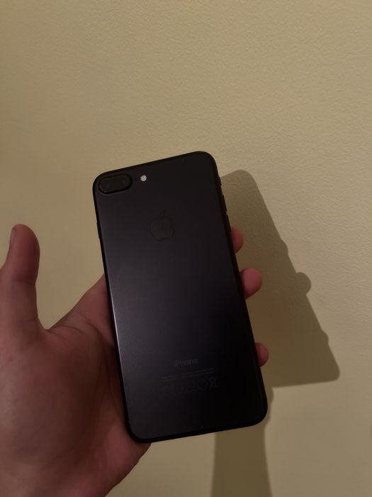 iPhone 7 Plus Продам
