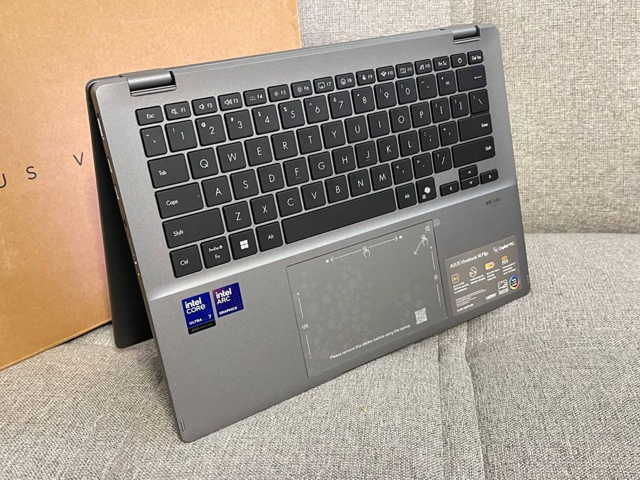 Asus 2025 Oled x360 ultra 7 Arc graphics