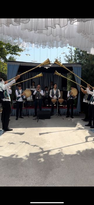 Профессиональное группа музыкантов. Тантана Карнай~сурнай