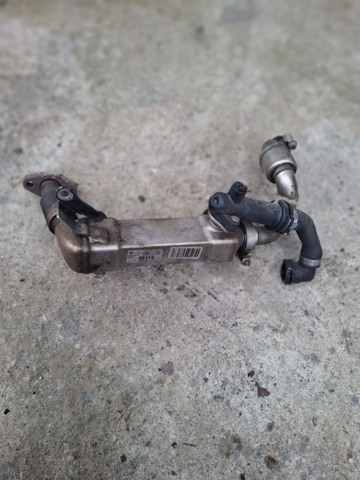 Racitor gaze bmw e90 2.0 d an 2005