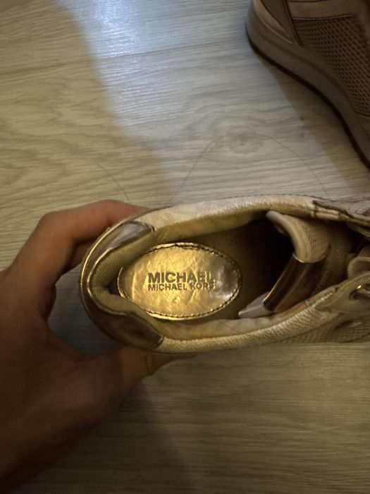 Оригинал michael kors кроссовки летние продам