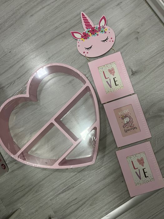 Комплект Етажерка и рамки за снимки за детска стая