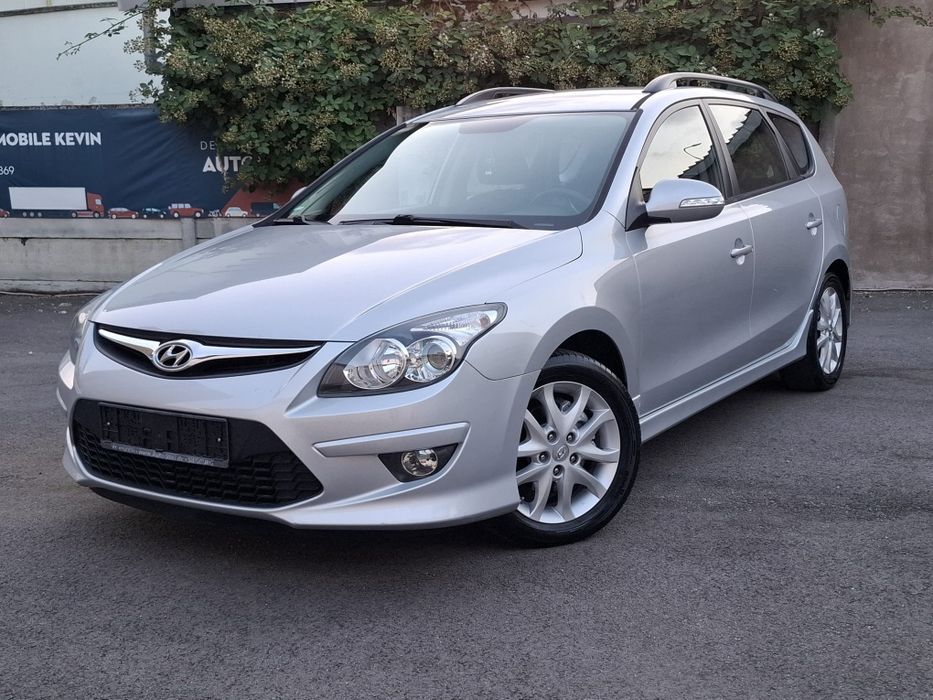 ~Hyundai i 30 cw Style 1.6 Diesel /Euro  5 Import Germania ~