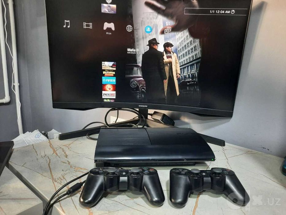 Sony PlayStation 3 Super Slim (CECH-4201A) + 15 игр + 1 геймпад