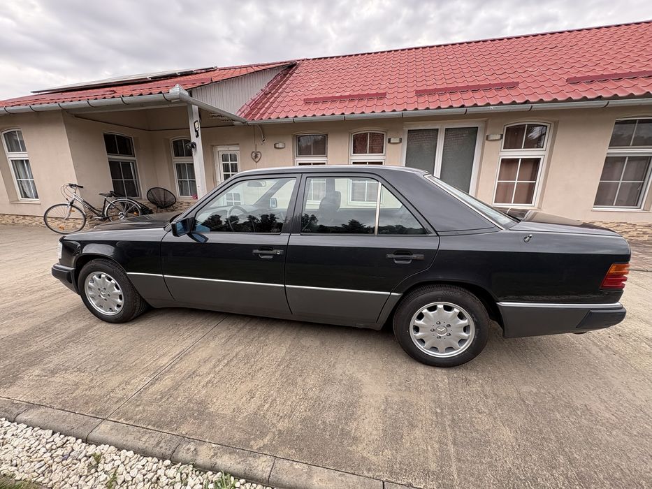 Mercedes E 300 w 124 de epoca