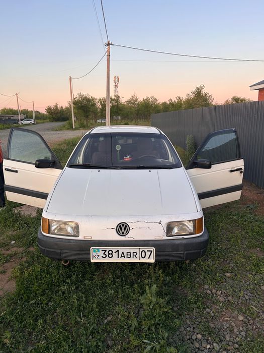 Продам машину пассат б3