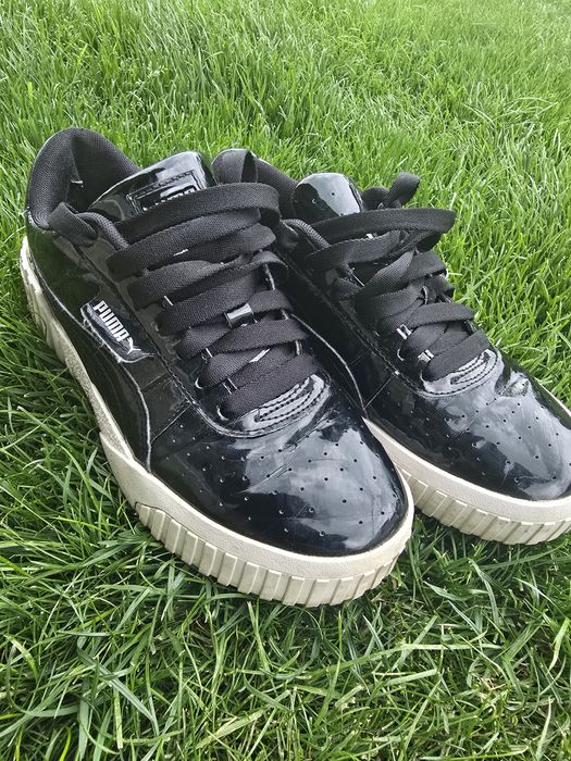 Маратонки Puma-черен лак