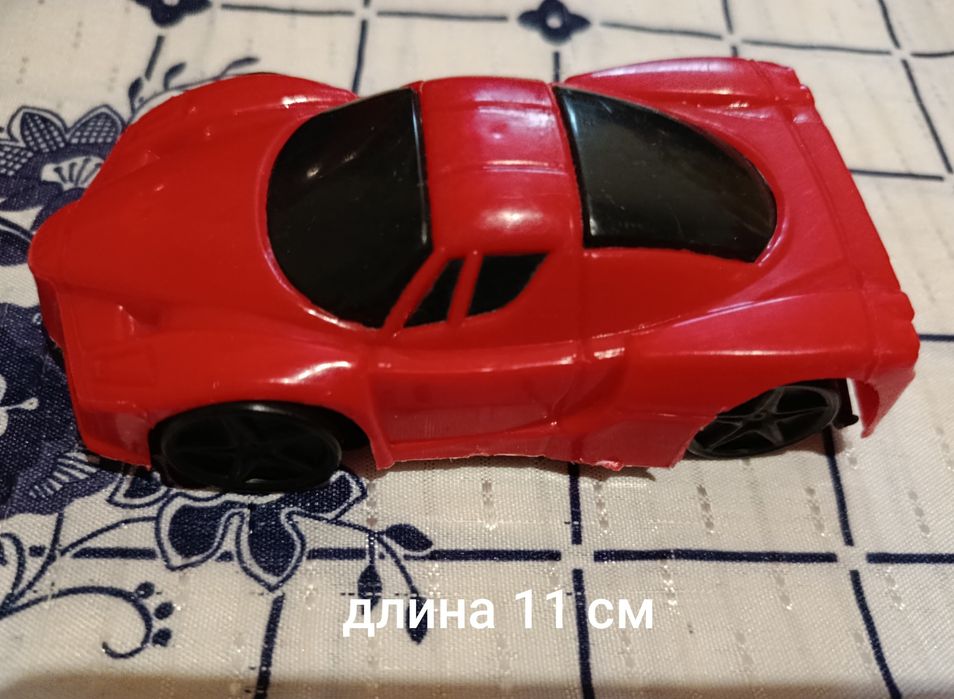 Продаю игрушечные машинки и мотоциклы б/у