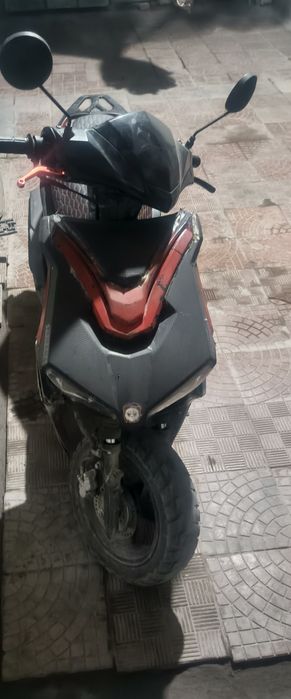 Skuter benzin Italia R2