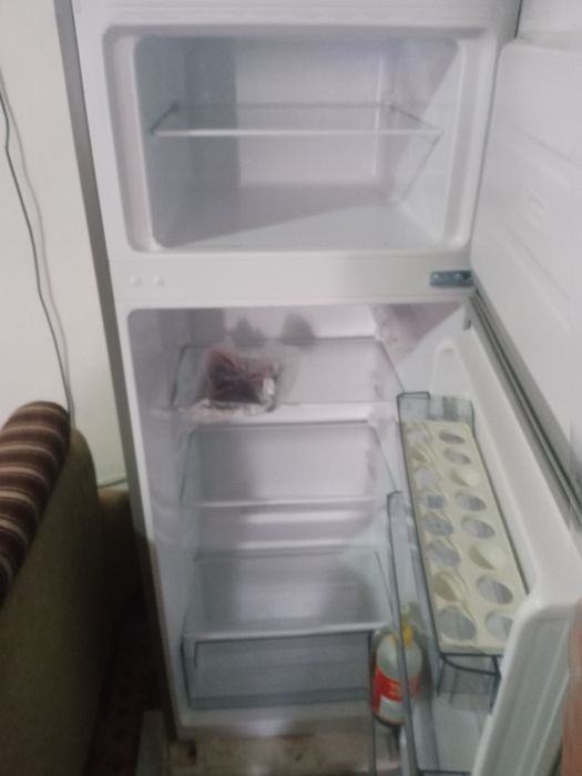 Xolodilnik sotladi xolati zor kop ishlamaga